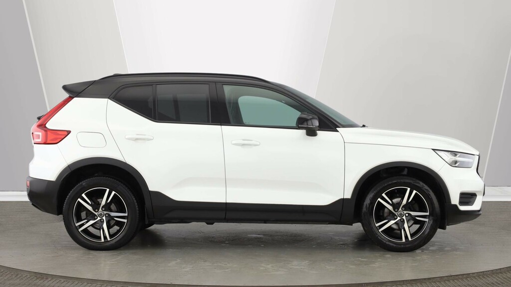 Volvo XC40 Xc40 1.5 T3 163 R Design White #2