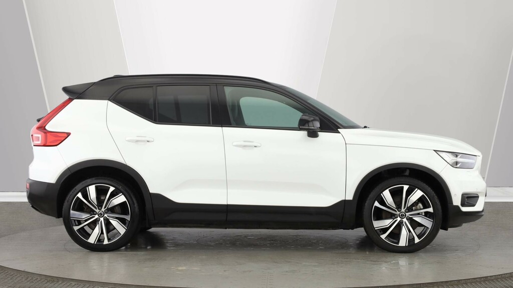 Volvo XC40 R-design T3 Black #2