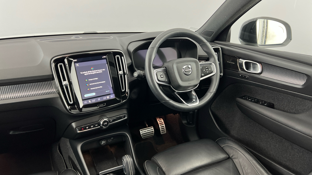 Volvo XC40 R-design T3 Black #8