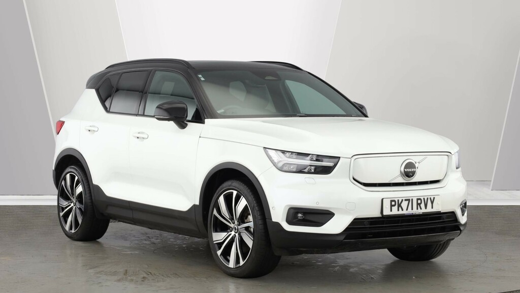 Volvo XC40 R-design T3 Black #1
