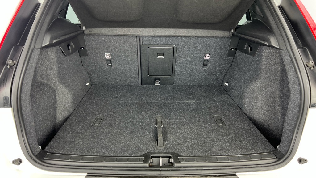Volvo XC40 R-design T3 Black #5