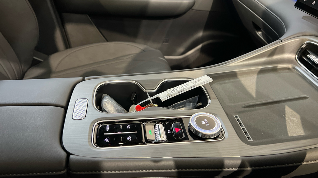 Chery Tiggo 8 1.5T Phev Summit Dht White #30