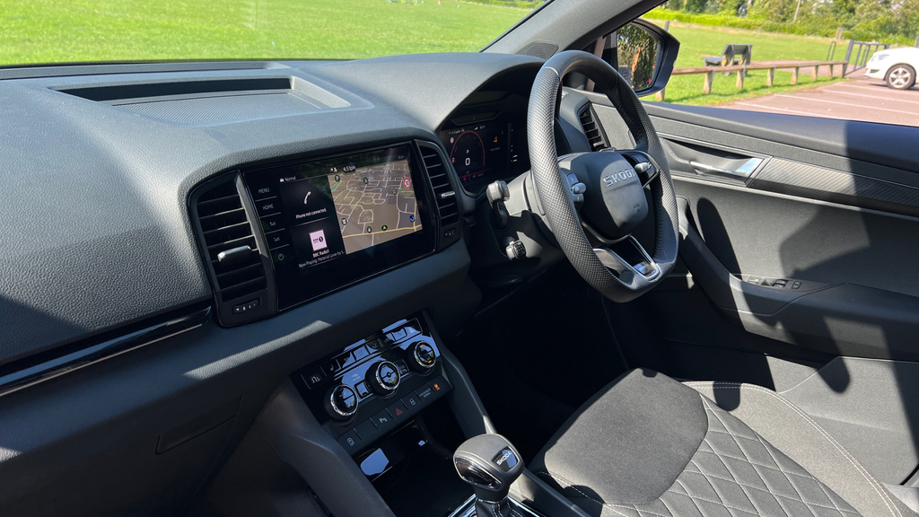 Skoda Karoq Karoq 1.5 Tsi Sportline Edition Dsg ET25FHC Grey #2
