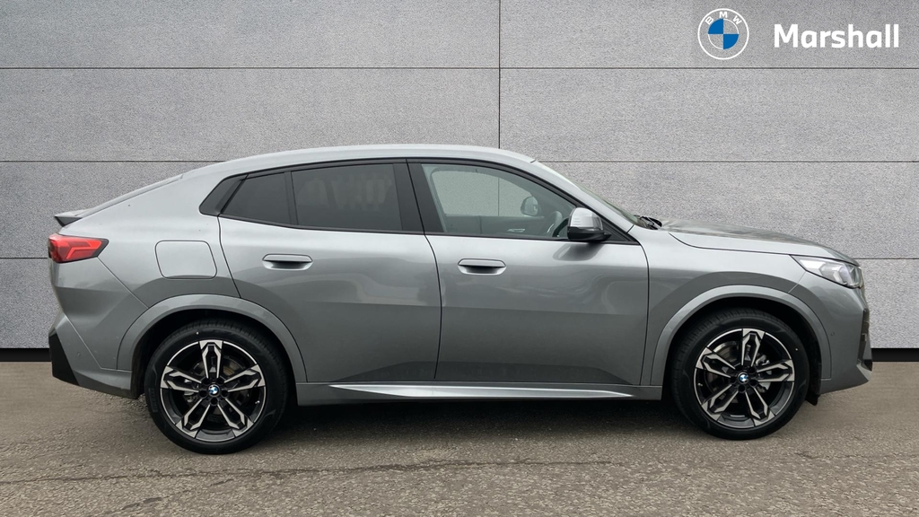 BMW iX2 Bmw Ix2 Hatchback 150Kw Edrive20 M Sport Grey #3