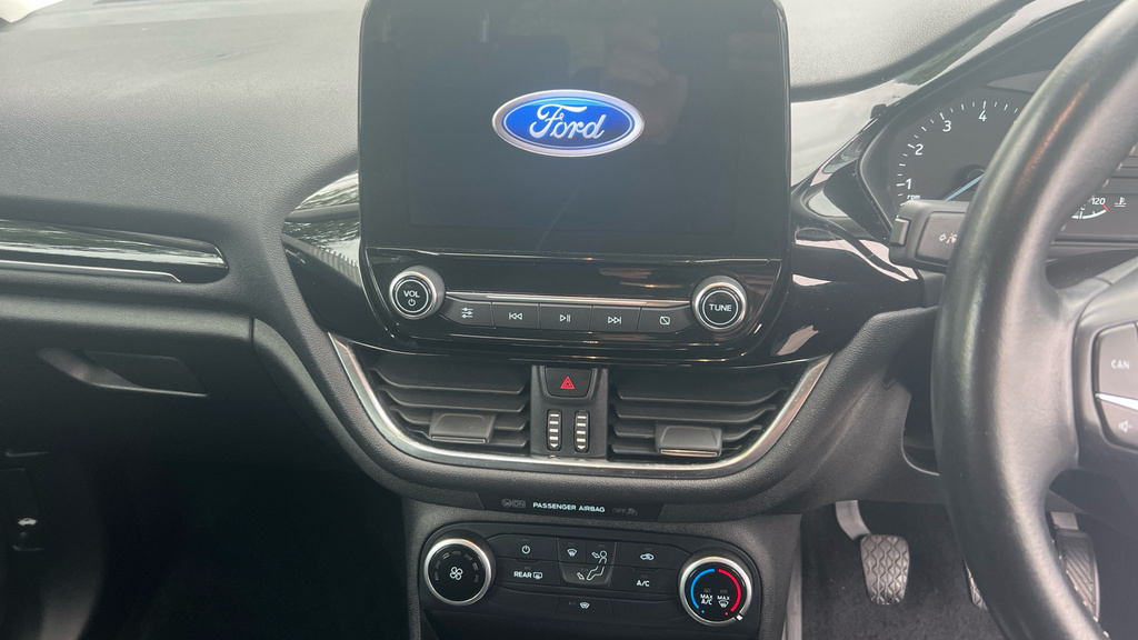 Ford Fiesta Beige #12