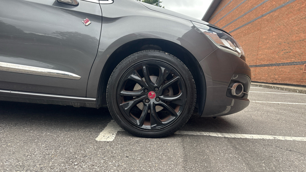 Citroen DS4 Hatchback Bluehdi Purple #20