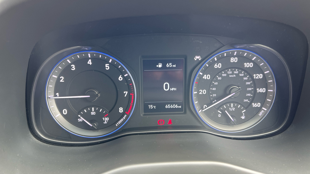 Hyundai Kona Premium Yellow #13