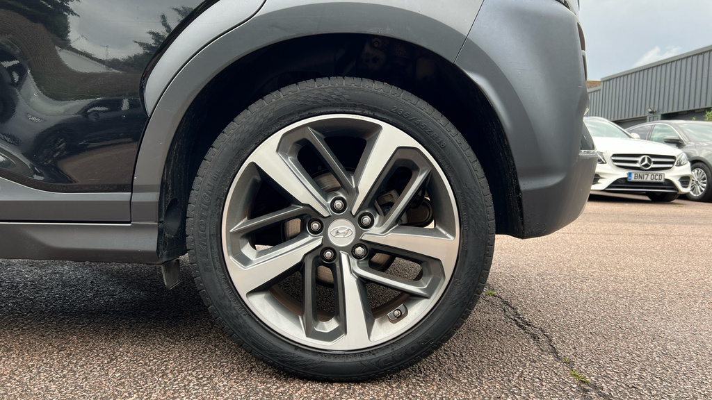 Hyundai Kona Premium Yellow #18