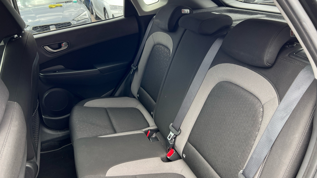Hyundai Kona Premium Yellow #14