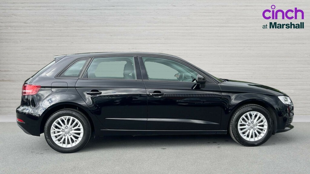 Audi A3 A3 Sportback Se Technik Tfsi Red #2