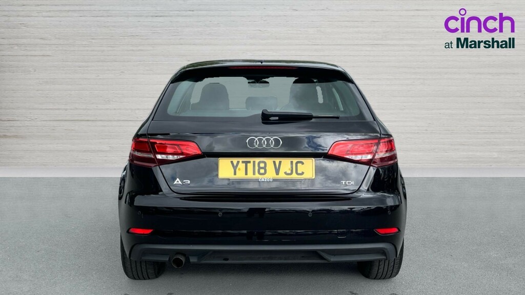 Audi A3 A3 Sportback Se Technik Tfsi Red #4