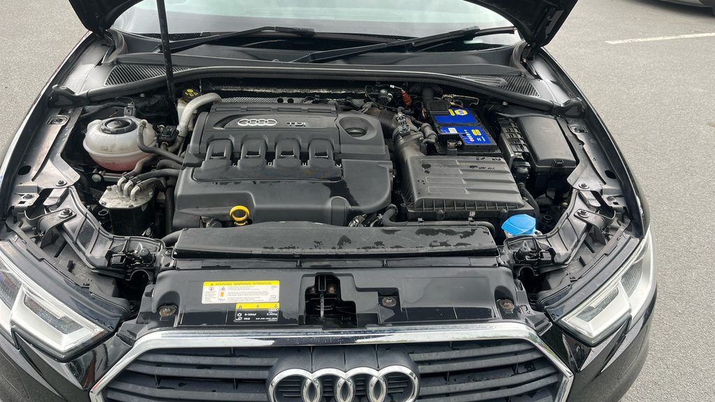 Audi A3 A3 Sportback Se Technik Tfsi Red #16