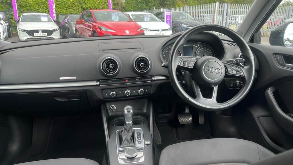 Audi A3 A3 Sportback Se Technik Tfsi Red #11