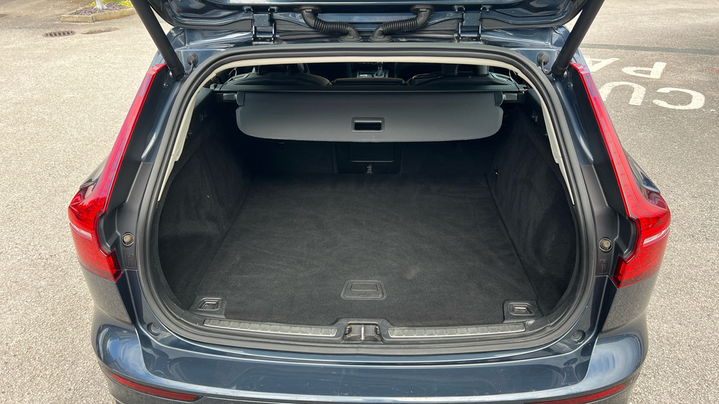 Volvo V60  Gold #15