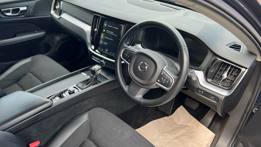 Volvo V60  Gold #9