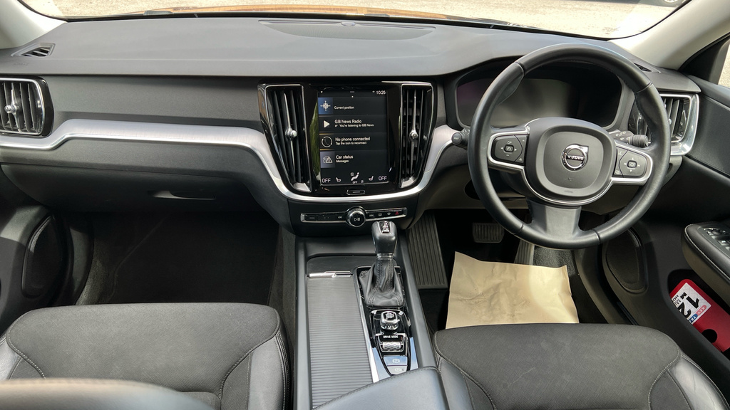 Volvo V60  Gold #11