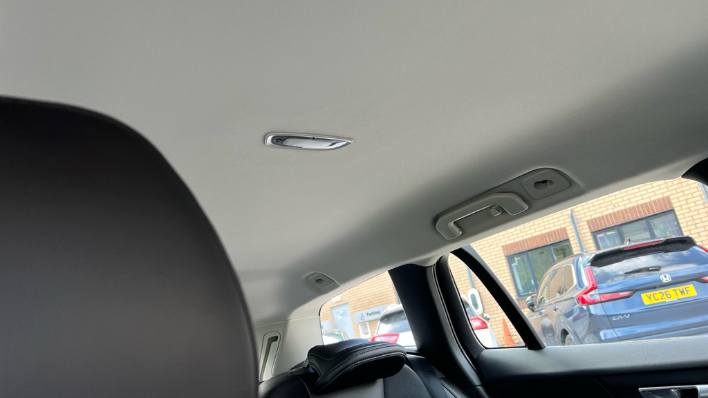 Volvo V60  Gold #31