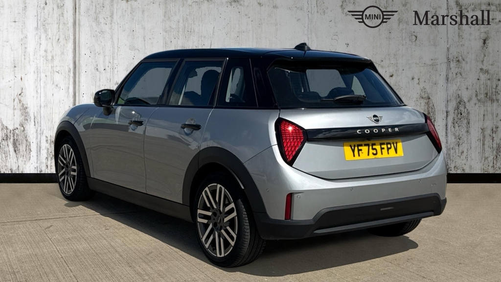 Mini Hatch Cooper 1.5 C Classic YF75FPV Silver #2