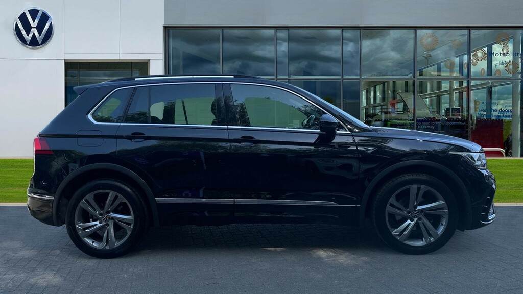 Volkswagen Tiguan Tiguan 1.5 Tsi 150 R-line Edition Dsg GF23ULT Black #4