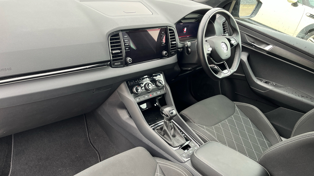 Skoda Karoq Karoq 1.5 Tsi Sportline Dsg LB24CVY Black #2