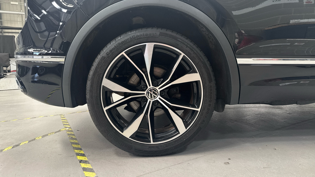 Volkswagen Tiguan Tiguan 1.5 Tsi 150 R-line Dsg MT23HDC Black #5
