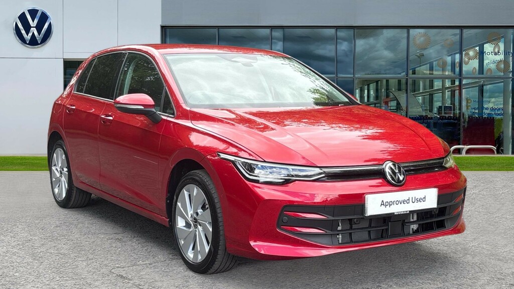 Volkswagen Golf Golf Hatch Match 1.5 Etsi 150 Ps 7-Speed Dsg Red