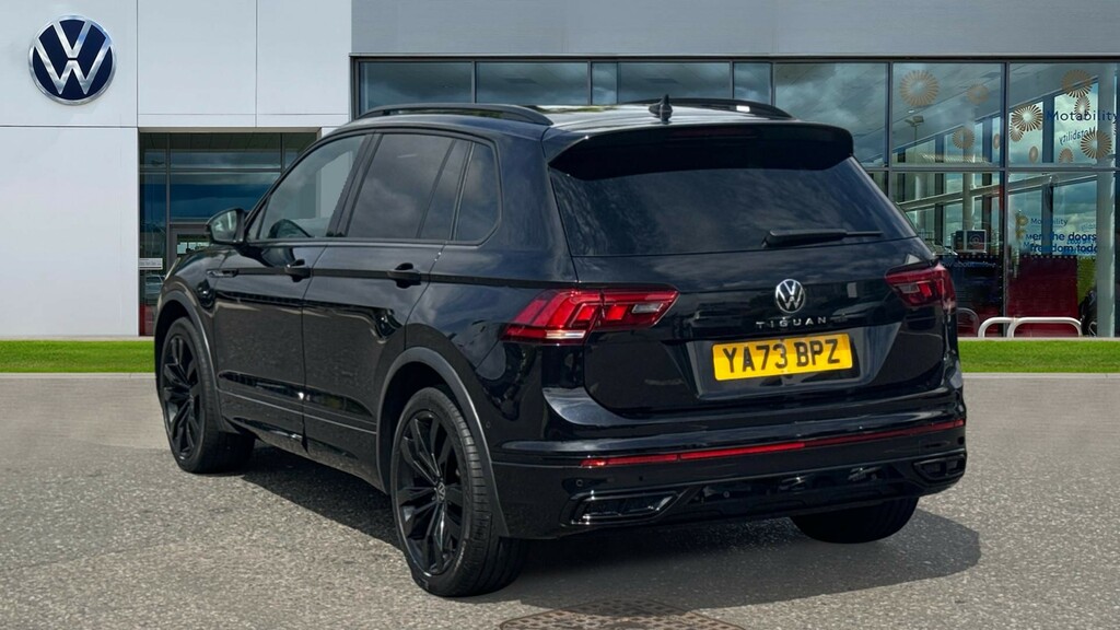 Volkswagen Tiguan Tiguan 1.5 Tsi 150 Black Edition Dsg YA73BPZ Black #3