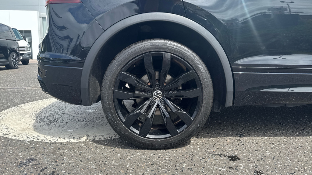 Volkswagen Tiguan Tiguan 1.5 Tsi 150 Black Edition Dsg YA73BPZ Black #5
