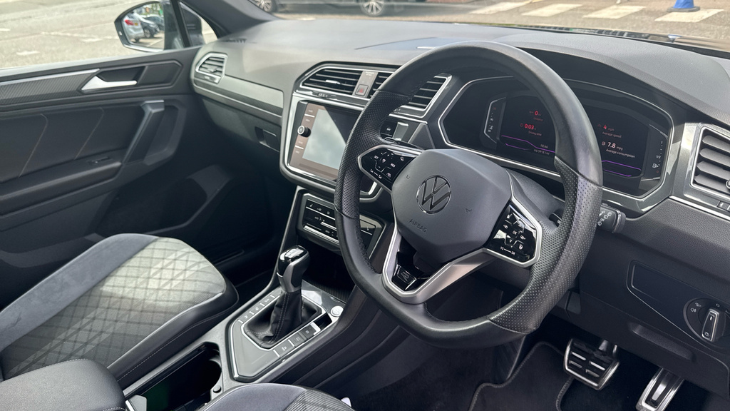 Volkswagen Tiguan Tiguan 1.5 Tsi 150 Black Edition Dsg YA73BPZ Black #6