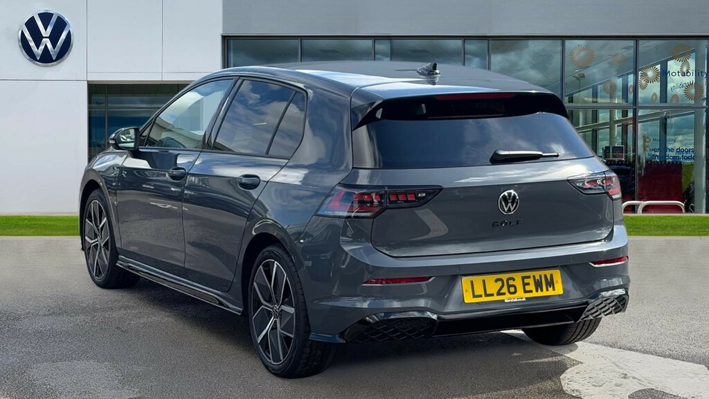 Volkswagen Golf Golf Hatch Black Edition 1.5 Etsi 150 Ps 7-Speed D Grey #3