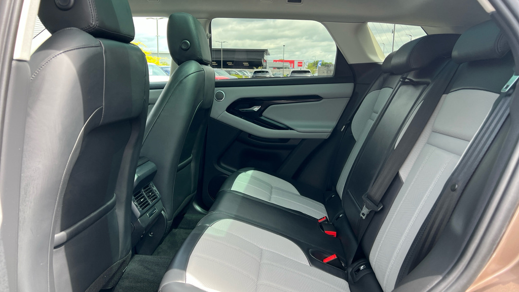 Land Rover Range Rover Evoque 2.0 D200 Dynamic Se Grey #4