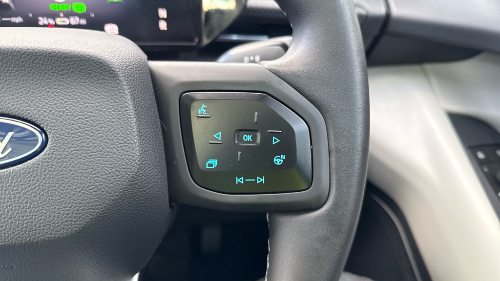 Ford Explorer 77Kwh 286Ps Ev Premium Extended Range White #21