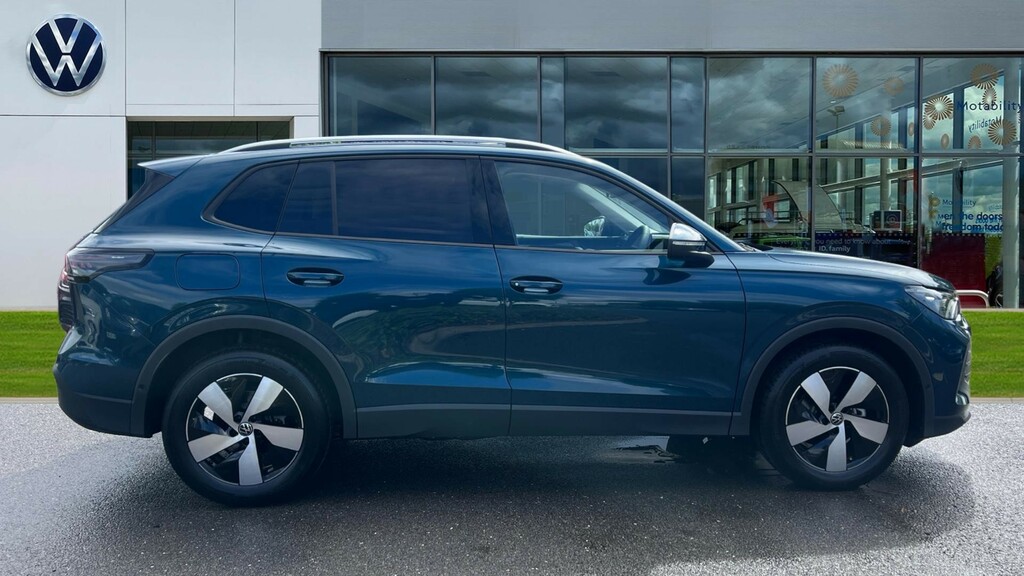 Volkswagen Tiguan Tiguan Match 1.5 Etsi 150 Ps 7-Speed Dsg LB26EWV Blue #4