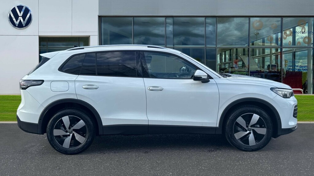 Volkswagen Tiguan Tiguan Match 1.5 Etsi 150 Ps 7-Speed Dsg White #4