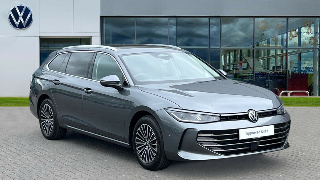 Volkswagen Passat Passat Elegance 1.5 Etsi 150 Ps 7-Speed Dsg Grey