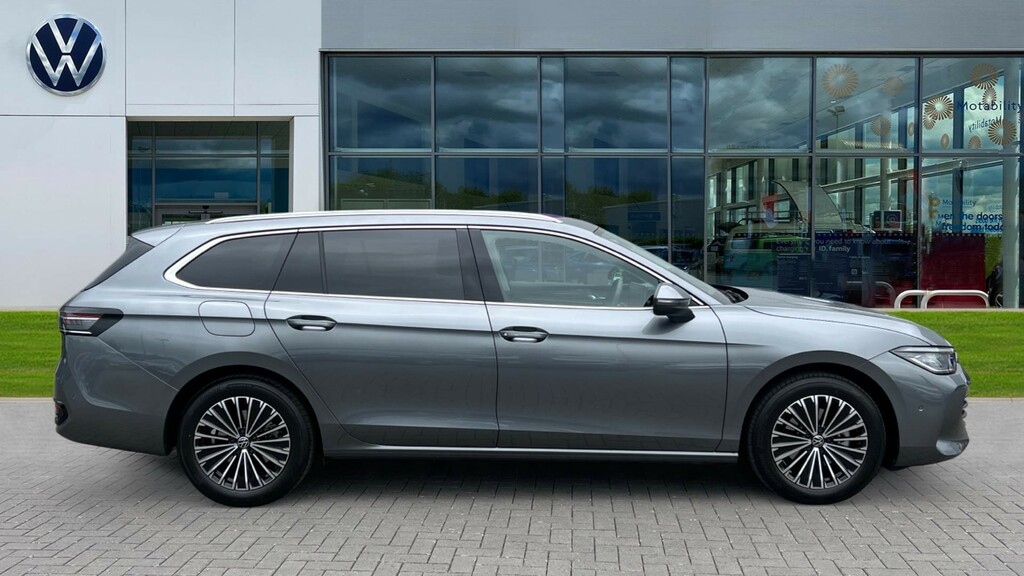 Volkswagen Passat Passat Elegance 1.5 Etsi 150 Ps 7-Speed Dsg Grey #4