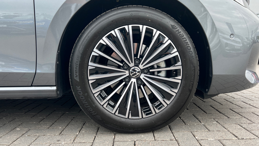 Volkswagen Passat Passat Elegance 1.5 Etsi 150 Ps 7-Speed Dsg Grey #5