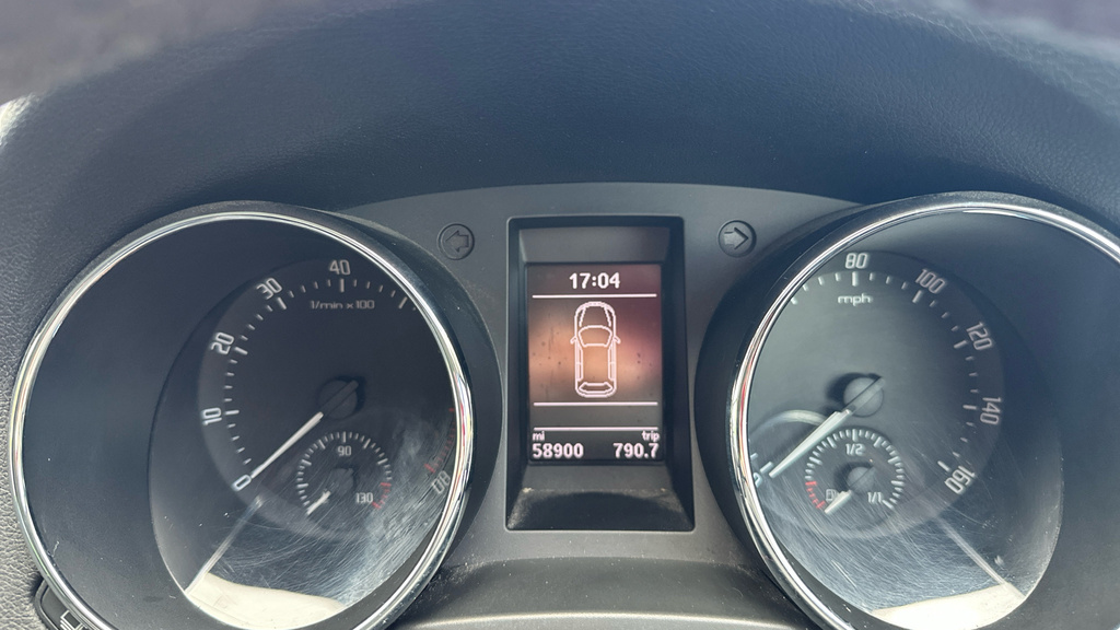 Skoda Yeti Beige #13