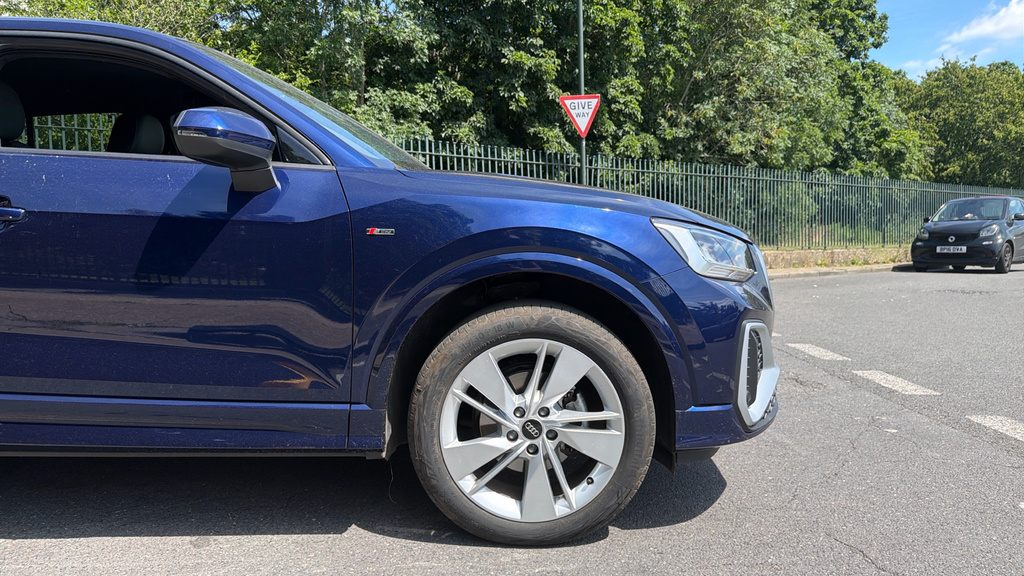 Audi Q2 Q2 35 Tfsi S Line S Tronic DK75WVY Blue #5