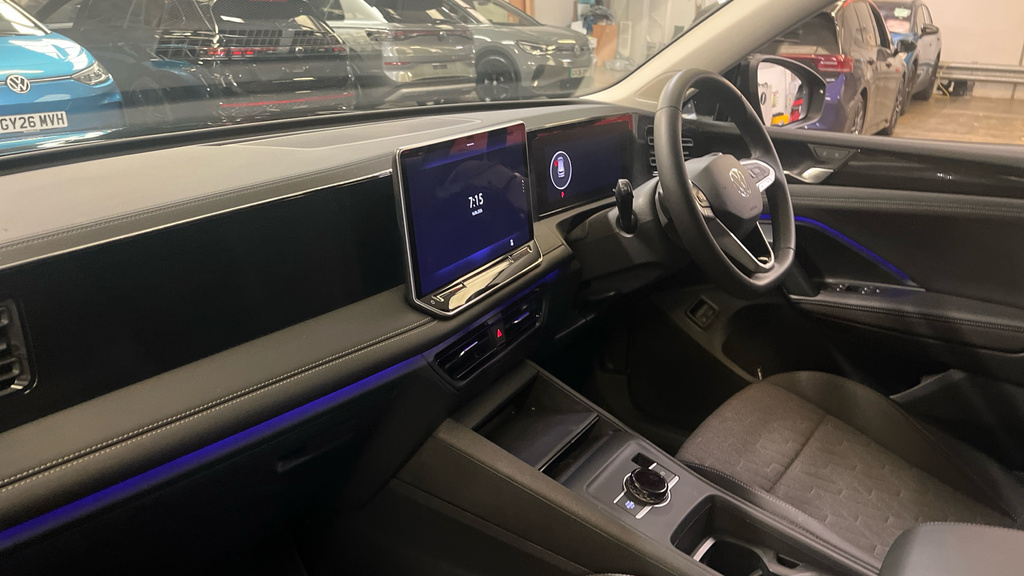Volkswagen Tiguan Tiguan 1.5 Tsi Ehybrid Match Dsg GJ75TXW Black #2