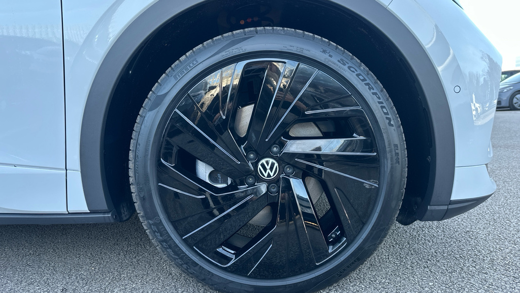 Volkswagen ID.4 Pro 77Kwh Black Edition Black #20