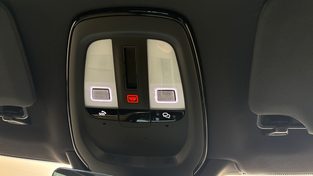 Volvo XC90 Ultra Red #31