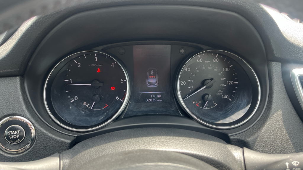 Nissan Qashqai 1.2 Dig-t Tekna Hatchback #13