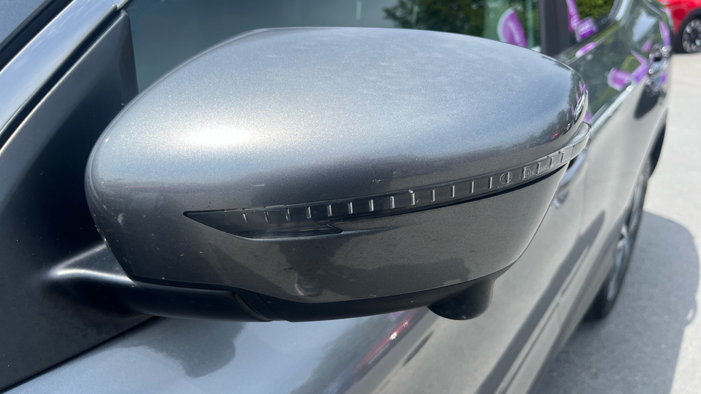 Nissan Qashqai 1.2 Dig-t Tekna Hatchback #34