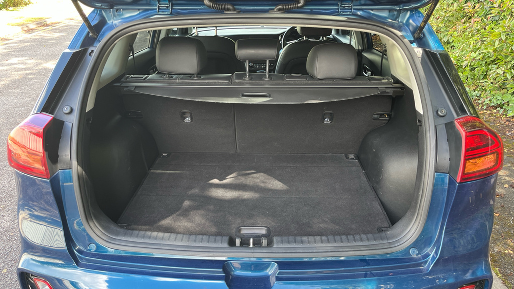 Kia Niro 1.6 Gdi 3 Dct Red #15