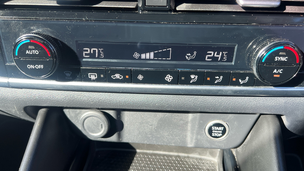 Nissan Qashqai 1.3 Dig-t Mh 158 N-connecta Xtr... #36