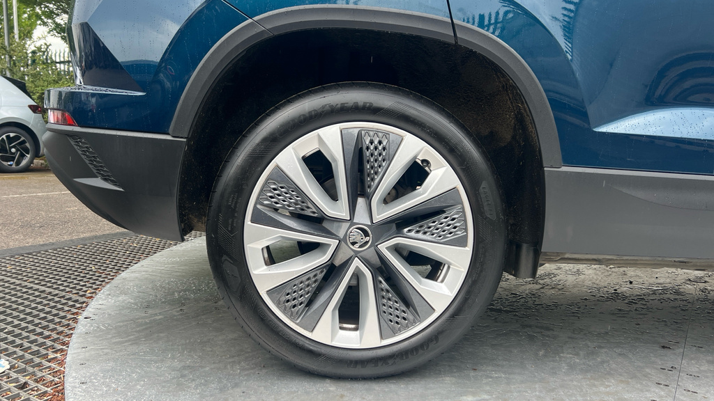 Skoda Karoq Se L Orange #19