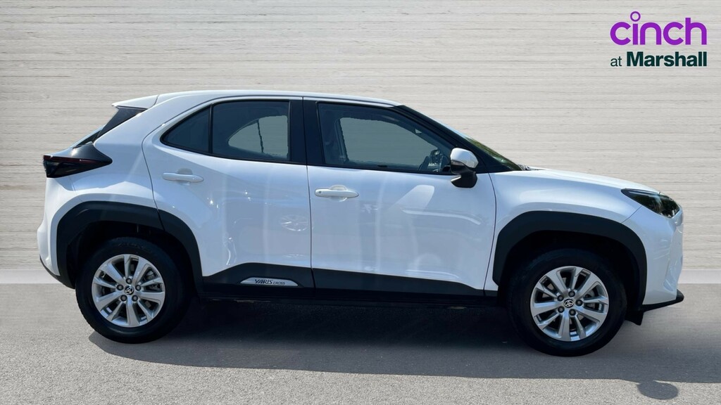 Toyota Yaris Cross Yaris Cross 1.5 Hybrid Icon Cvt GD73RFK White #2