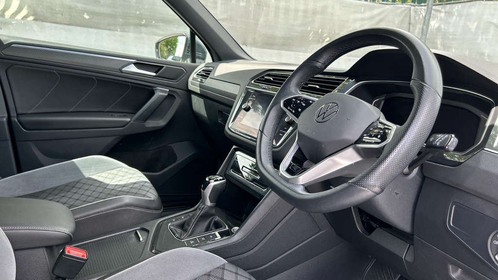 Volkswagen Tiguan Active Grey #5