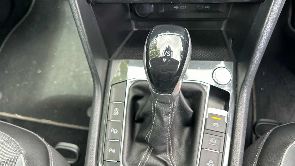 Volkswagen Tiguan Active Grey #36